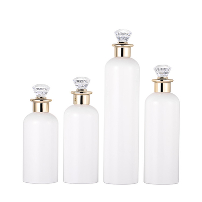 ANIMAL DOMÉSTICO de alta calidad alrededor de las botellas plásticas de empaquetado cosméticas privadas de aire vacías del champú de la loción de la palanca de selección blanca con Diamond Cap