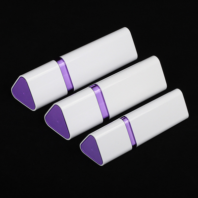 El empaquetado cosmético de sellado caliente fija a Violet Serum triangular